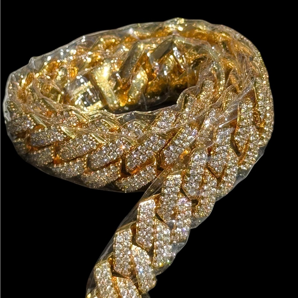 FRGD men's Iced Out Cuban Chain heavy new